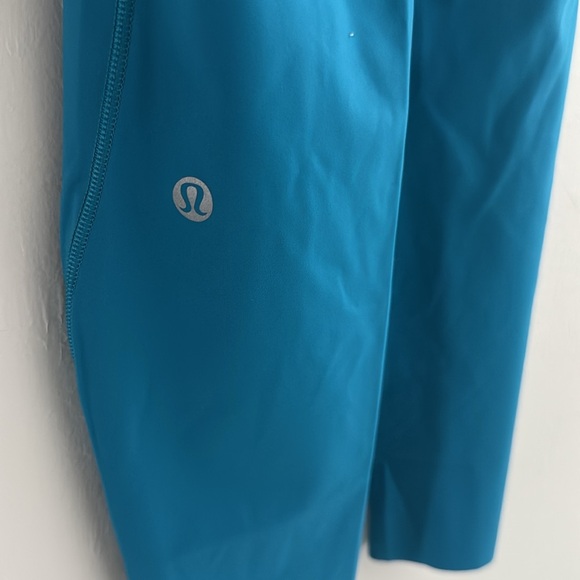 Lululemon Fast and Free High-Rise Tight 25" - Picture 9 of 9